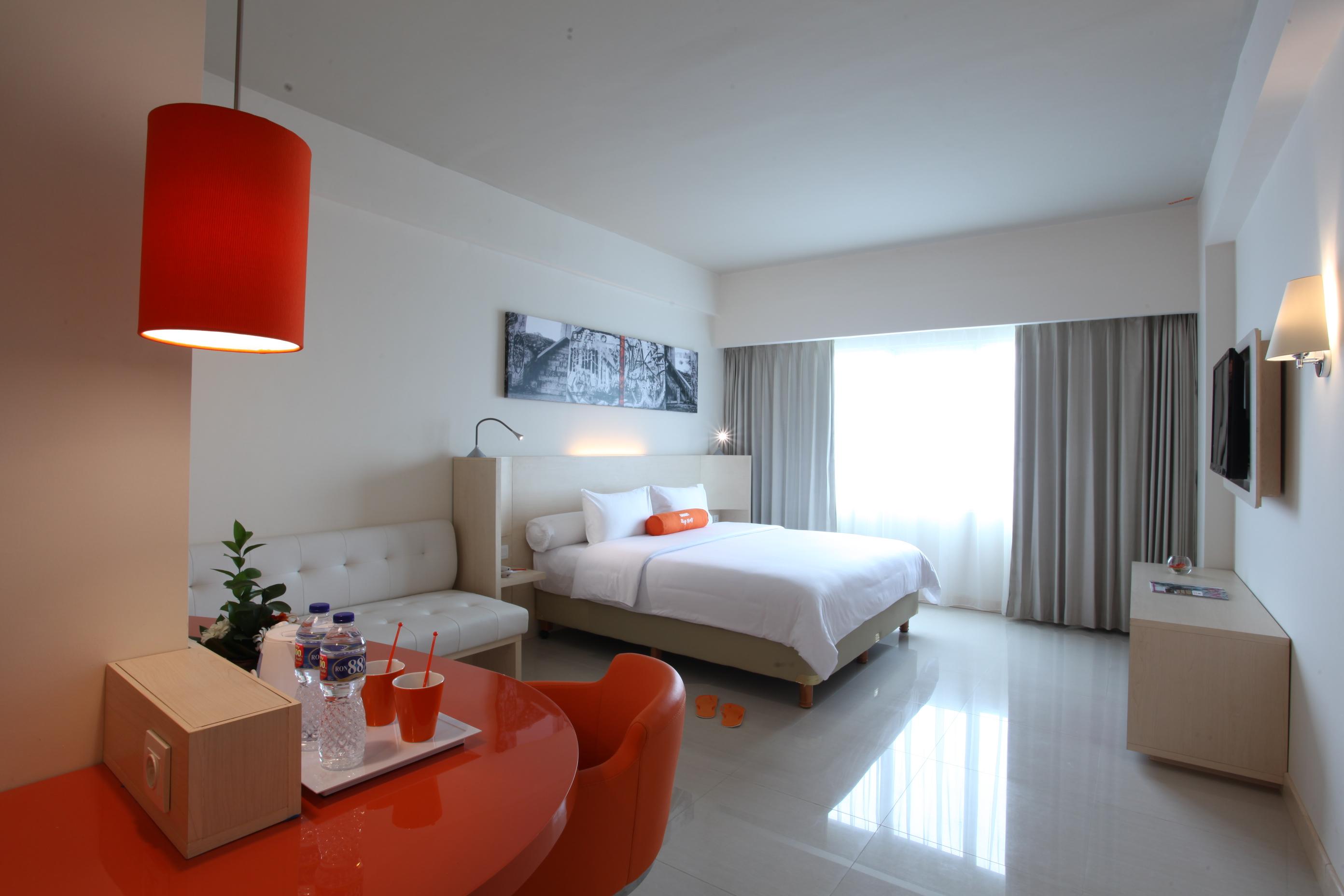 Harris Hotel & Conventions Ciumbuleuit Bandung Exterior photo
